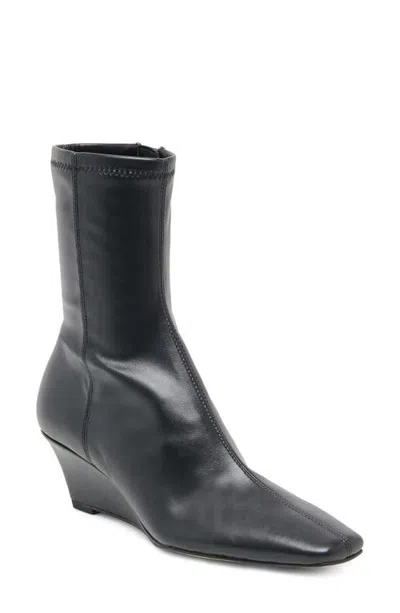 Dolce Vita Hanie Wedge Boot In Black