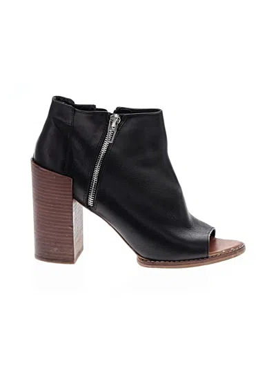 Pre-owned Dolce Vita Heels In Black
