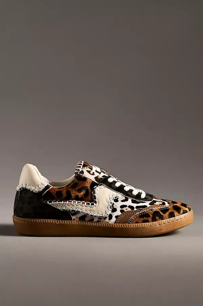 Dolce Vita Notice Stitch Sneakers In Brown