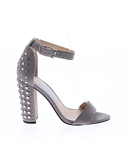 Pre-owned Dolce Vita Sandals In Gray