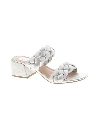 Pre-owned Dolce Vita Sandals In Gray