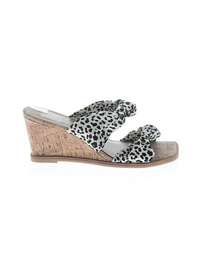 Pre-owned Dolce Vita Sandals In Ivory