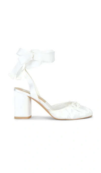 Dolce Vita Tisha Pump In True White