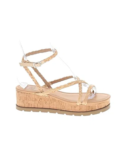 Pre-owned Dolce Vita Wedges In Gold