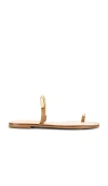 Dolce Vita Wink Slide Sandal In 鞍黄色