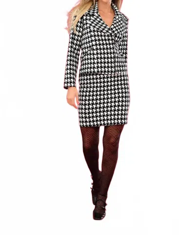 Dolcezza Houndstooth Zip Front Jacket In Black/ White In Multi