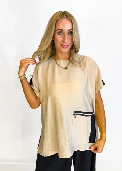 Dolcezza Maggie Short Sleeve Top In Taupe In Neutral