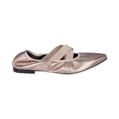 Dolores Promesas Women's Andar Con Tula Ballerina Flats In Gold