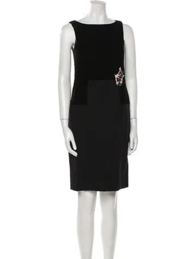 Pre-owned Donald Deal Bateau Neckline Knee-length Dress In Black
