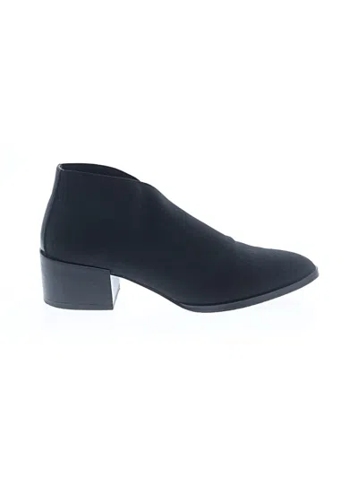 Pre-owned Donald J Pliner Ankle Boots In Black