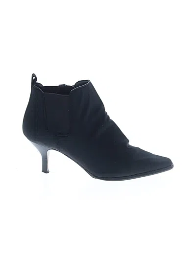 Pre-owned Donald J Pliner Ankle Boots In Black