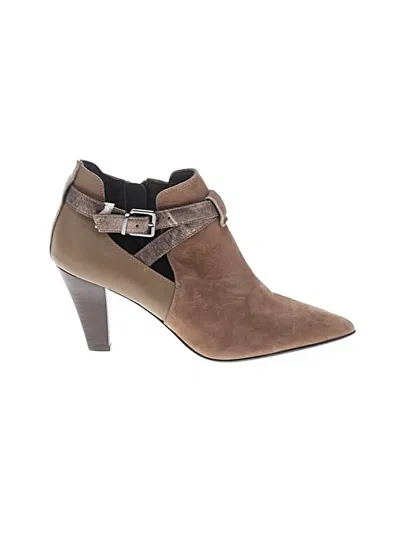 Pre-owned Donald J Pliner Ankle Boots In Brown