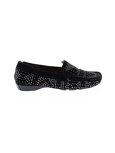 Pre-owned Donald J Pliner Flats In Black