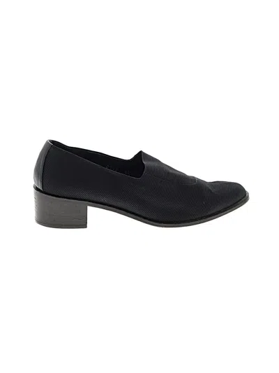 Pre-owned Donald J Pliner Flats In Black