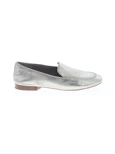 Pre-owned Donald J Pliner Flats In Gold
