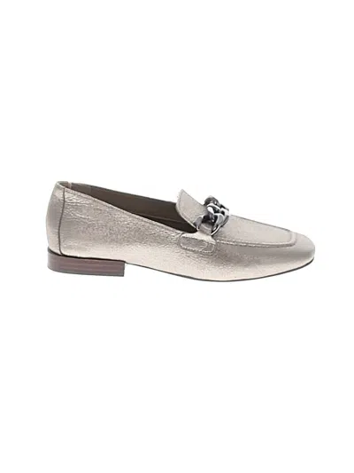 Pre-owned Donald J Pliner Flats In Silver