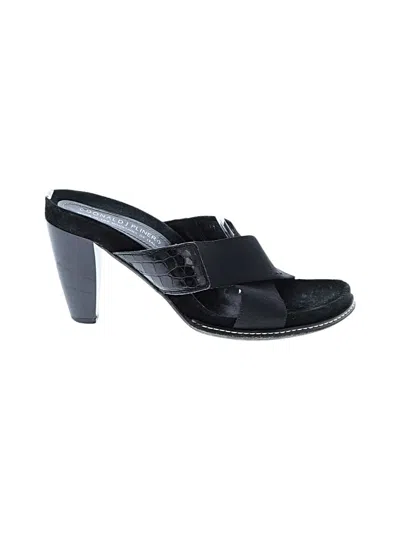 Pre-owned Donald J Pliner Heels In Black