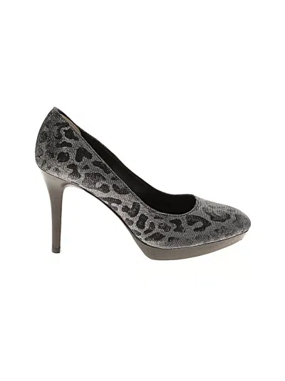 Pre-owned Donald J Pliner Heels In Black
