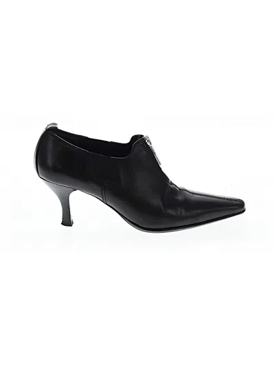 Pre-owned Donald J Pliner Heels In Black