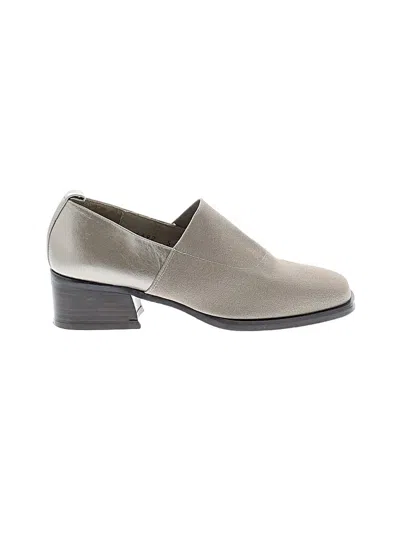 Pre-owned Donald J Pliner Heels In Gray