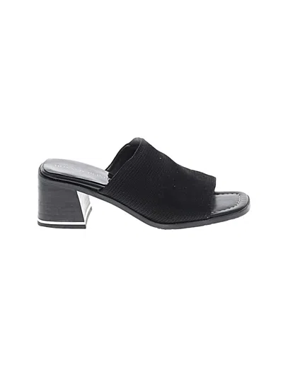 Pre-owned Donald J Pliner Sandals In Black