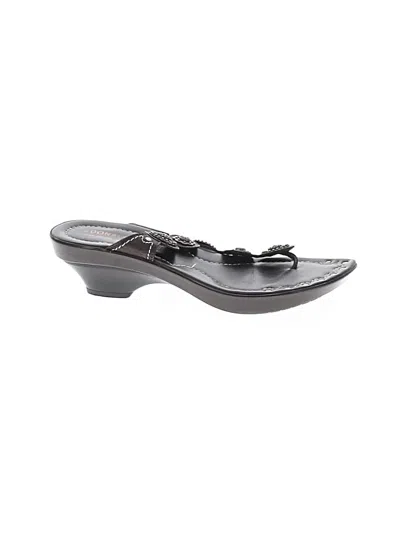 Pre-owned Donald J Pliner Sandals In Black