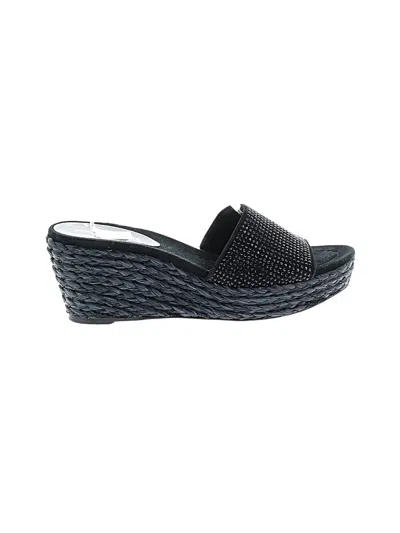 Pre-owned Donald J Pliner Wedges In Black