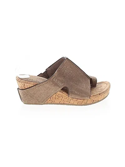 Pre-owned Donald J Pliner Wedges In Brown