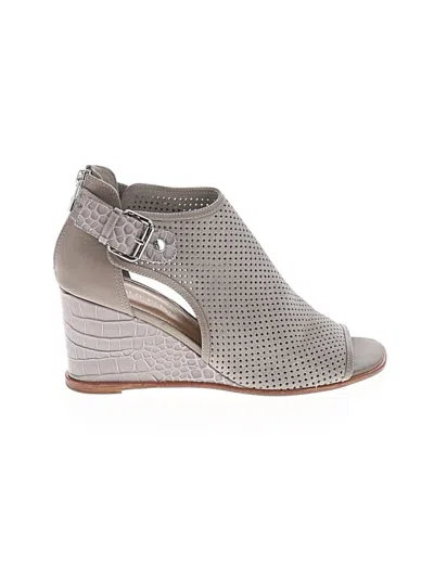 Pre-owned Donald J Pliner Wedges In Gray