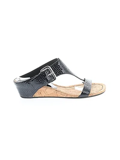 Pre-owned Donald J Pliner Wedges In Gray