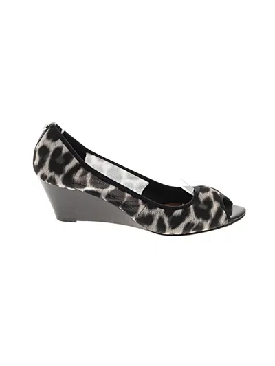 Pre-owned Donald J Pliner Wedges In Gray