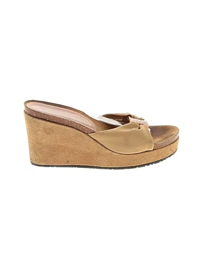 Pre-owned Donald J Pliner Wedges In Tan