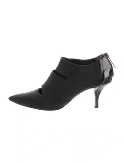 Pre-owned Donald Pliner Boots In Black