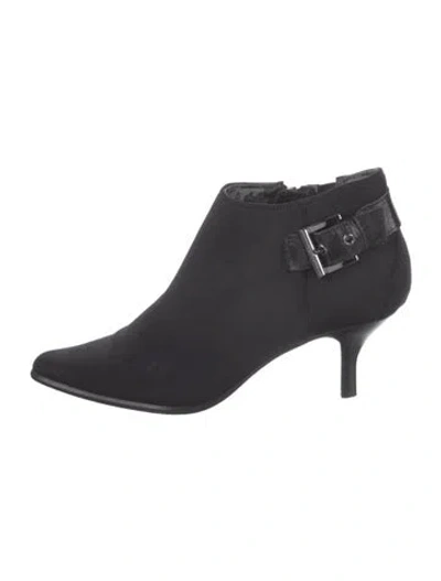 Pre-owned Donald Pliner Boots In Black