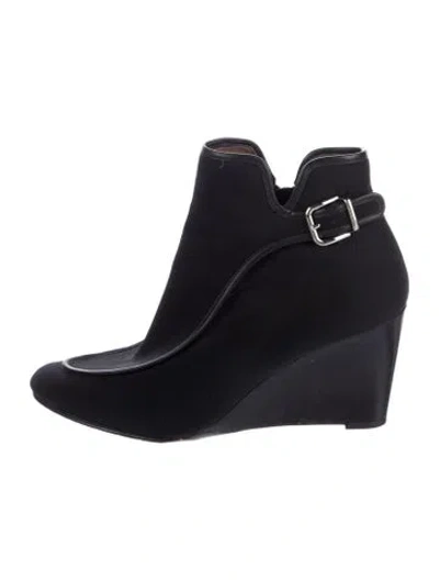 Pre-owned Donald Pliner Boots In Black