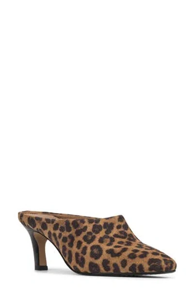 Donald Pliner Braelynn Leather Heeled Mule In Leopard