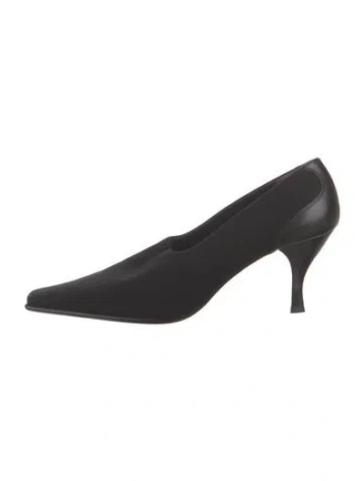Pre-owned Donald Pliner Canvas Pumps In Black