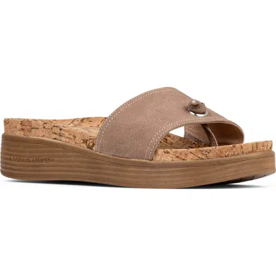 Donald Pliner Farrah Platform Sandal In Taupe