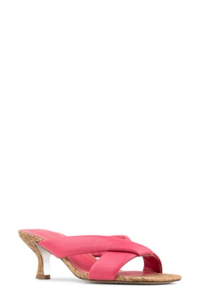 Donald Pliner Gennessa Sandal In Pink