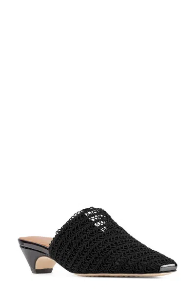 Donald Pliner Gillespiea Low Heel Mule In Black
