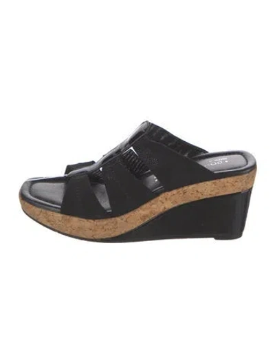 Pre-owned Donald Pliner Grosgrain Trim Sandals In Black/neutrals