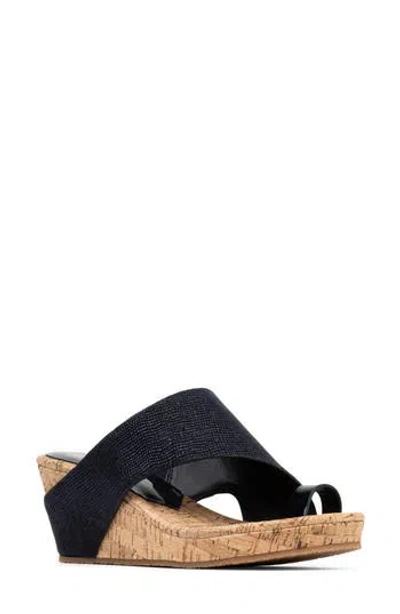 Donald Pliner Gyer Wedge Sandal In Navy