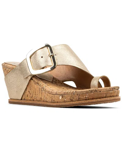 Donald Pliner Gyer Wedge Sandal In Plti-platino