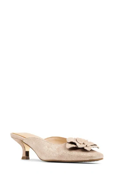 Donald Pliner Kalinna Square Toe Mule In Neutral