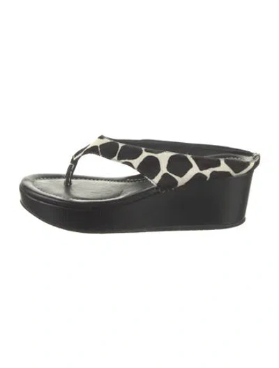 Pre-owned Donald Pliner Leather Animal Print Flip Flops In Multicolor