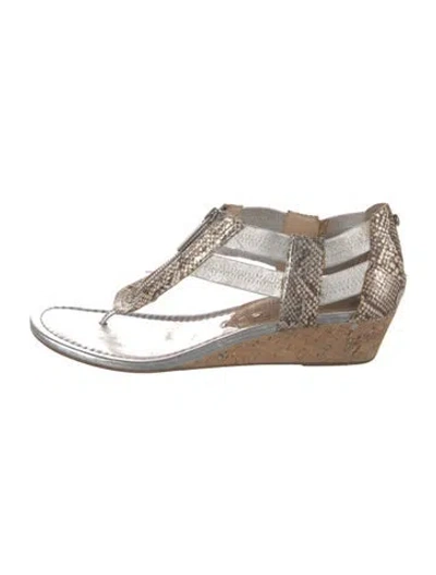 Pre-owned Donald Pliner Leather Animal Print T-strap Sandals In Silver
