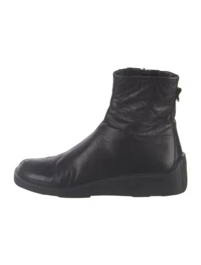 Pre-owned Donald Pliner Leather Boots In Black