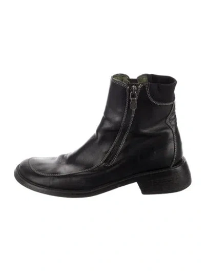 Pre-owned Donald Pliner Leather Boots In Black