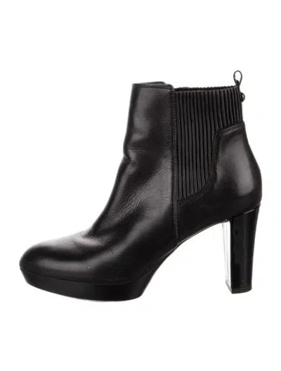 Pre-owned Donald Pliner Leather Boots In Black