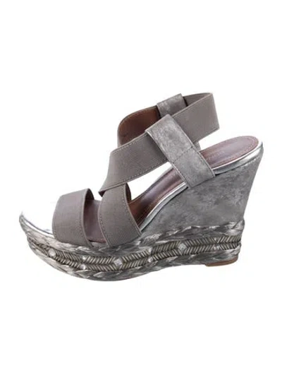 Pre-owned Donald Pliner Leather Espadrilles In Gray